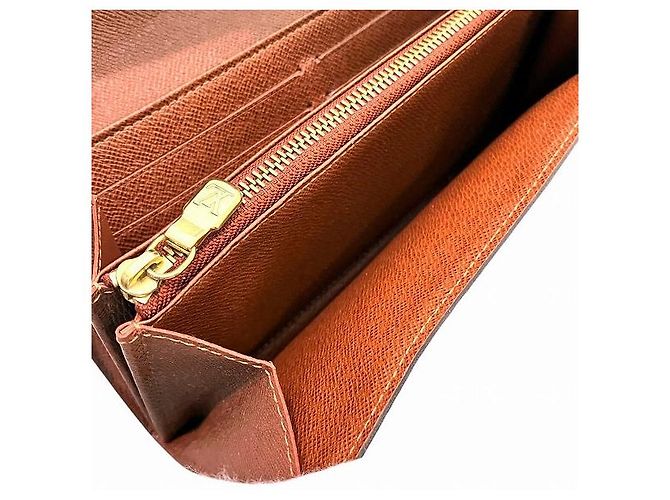 Portafoglio Lungo Monogramma Sarah di Louis Vuitton Marrone - vista 9