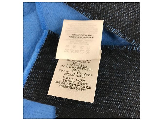 Blaue Wollschals von Balenciaga - Ansicht 8