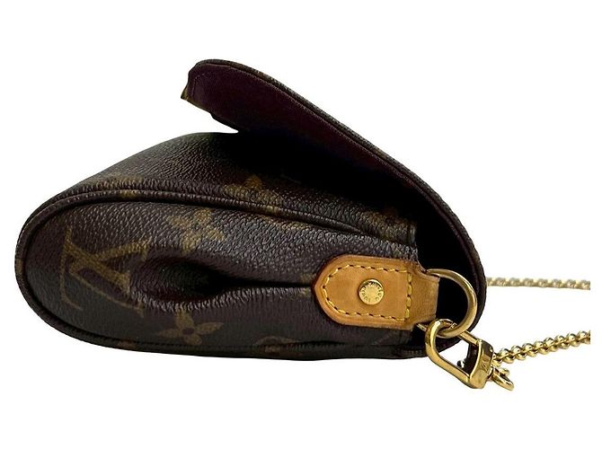 Borsa 2 in 1 Monogram Favorite PM di Louis Vuitton Metallico Bronzo - vista 7
