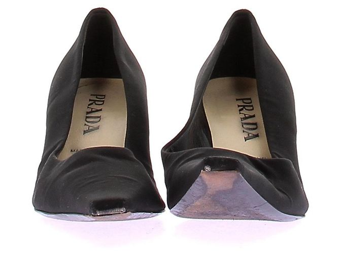 Décolleté Prada in pelle nera taglia 37 Nero - vista 4