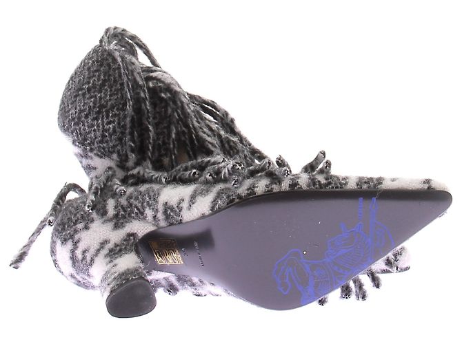 Burberry Décolleté "Sweep 100" in lana Bianco - vista 7