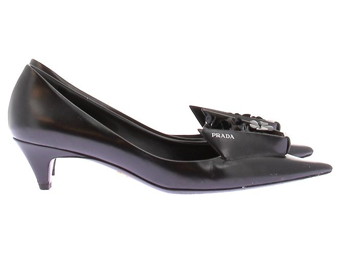Prada Lackleder-Pumps mit floralem Applikation Schwarz - Ansicht 4