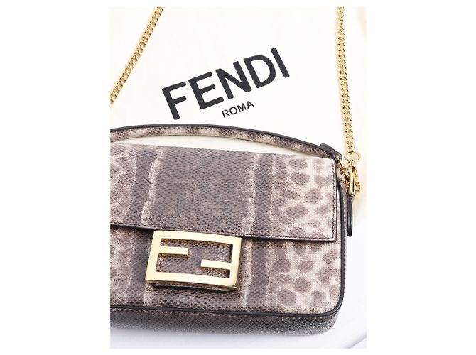 Fendi Mini borsa Baguette in pelle di serpente marrone - vista 7
