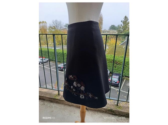Saia Trapézio Miu Miu Preta de Lã com Renda e Pérolas Preto - vista 5