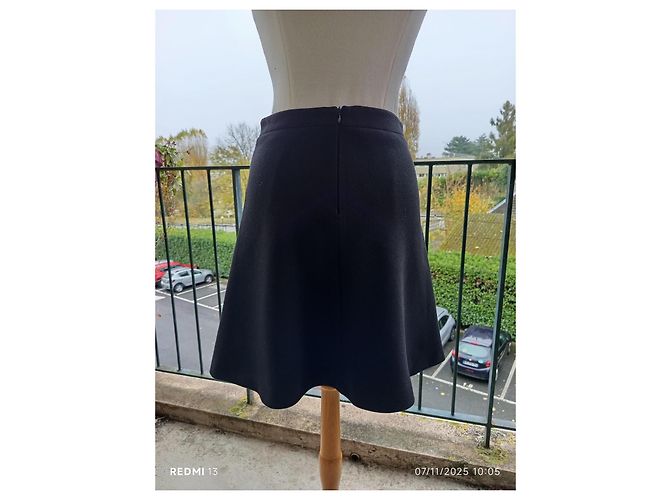 Saia Trapézio Miu Miu Preta de Lã com Renda e Pérolas Preto - vista 7