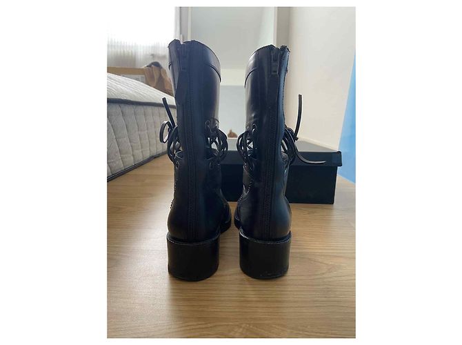 Botas Chanel de cuero negro - vista 3