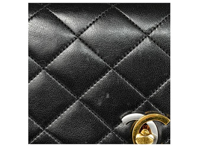 Borsa a Spalla Chanel Matelassé con Catena Nero - vista 9