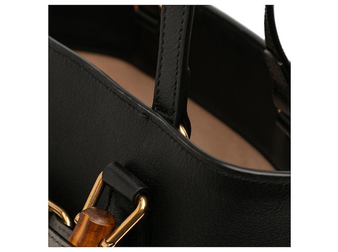 Borsa a secchiello convertibile in pelle di vitello nera Gucci Bamboo Diana piccola - vista 8