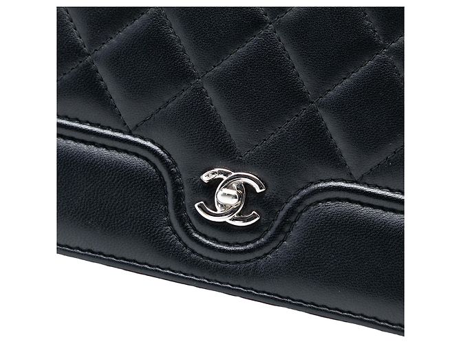Wallet On Chain Chanel Schwarze CC gesteppte Lammleder Geldbörse mit Kette - Ansicht 6