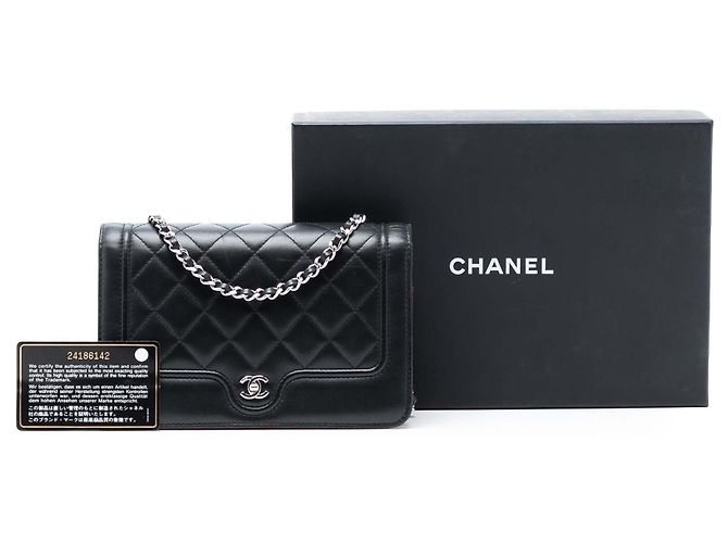 Wallet On Chain Chanel Schwarze CC gesteppte Lammleder Geldbörse mit Kette - Ansicht 8
