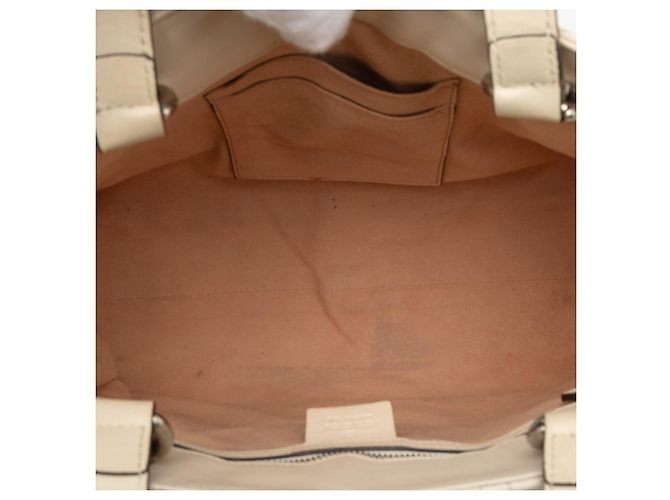 Bolsa Gucci Dionysus em couro acolchoado branco com web Cru - vista 4