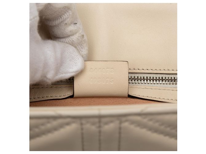 Bolsa Gucci Dionysus em couro acolchoado branco com web Cru - vista 6
