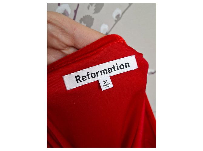 Reformation Rotes Samtkleid - Ansicht 10
