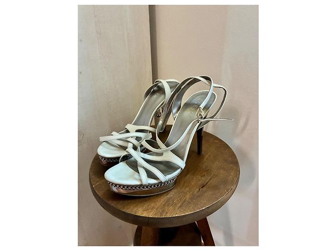 Sandali con tacco Guess in pelle bianco e argento 40 - vista 2
