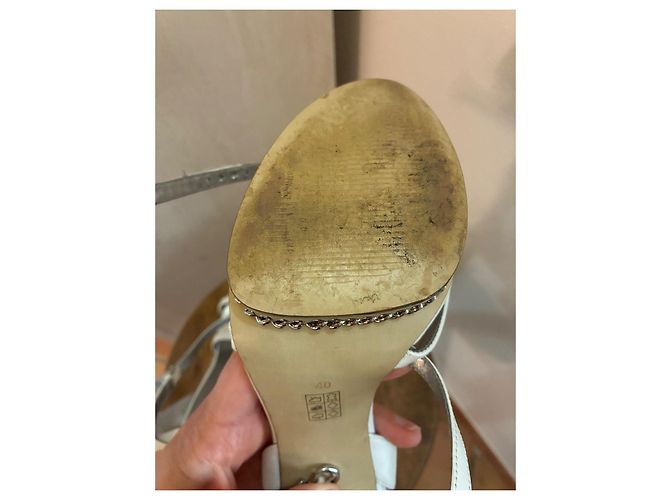 Sandali con tacco Guess in pelle bianco e argento 40 - vista 7