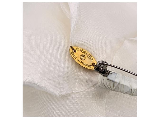 Timeless Spilla in seta vintage Chanel Camelia Bianco - vista 4