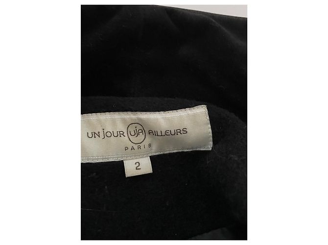 Autre Marque  Manteau long oversize en laine & cachemire – Un Jour Ailleurs Paris ✨ Noir - vue 8