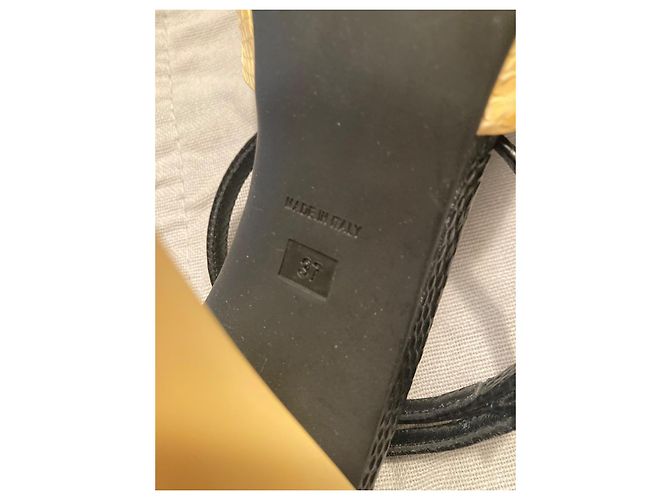 Sandali Fendi in pelle di serpente gialla 37 Giallo - vista 13