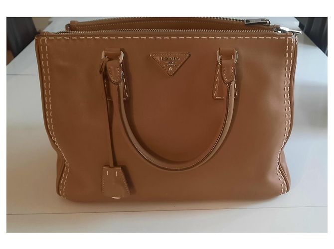 Saffiano Prada Galleria in ottime condizioni Cammello - vista 2