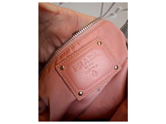 Borsa a mano Prada in nylon grigio - vista 9