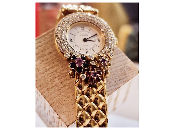 Van Cleef & Arpels Relógio de 18k cravejado de diamantes e safiras Dourado - vista 4