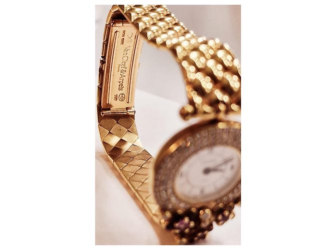 Van Cleef & Arpels Relógio de 18k cravejado de diamantes e safiras Dourado - vista 7