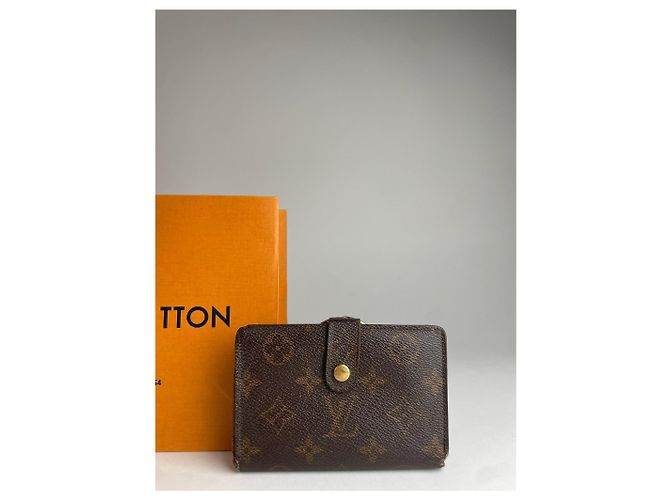 Vintage Louis Vuitton Leather Monogram Wallet Brown - view 7