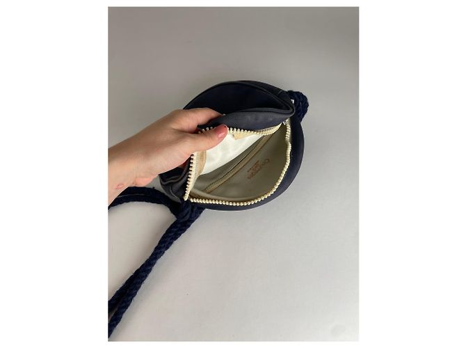 Vintage Courreges Paris Canvas Umhängetasche in Navy und Weiß - Ansicht 4