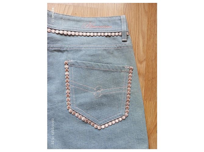 Pantaloncini in denim blu chiaro Blumarine con ricamo - vista 8