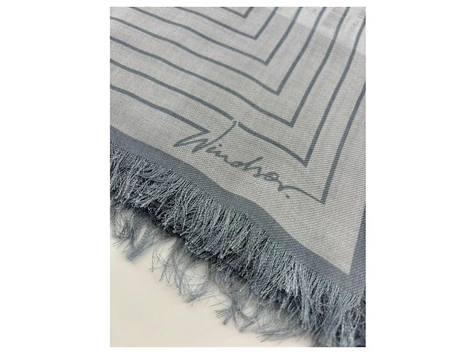 Windsor: La Definizione di Eleganza Senza Tempo – Sciarpa in Seta di Lusso Multicolore - vista 2