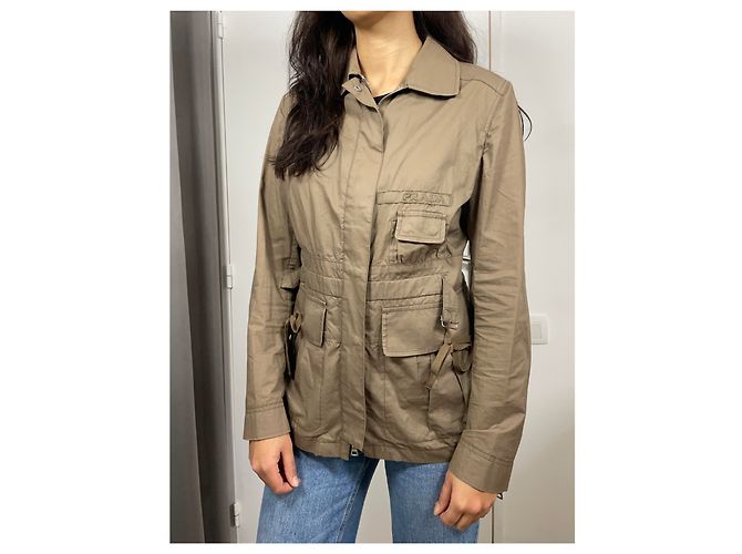 Prada Damenjacke in Gutem Zustand - Ansicht 2