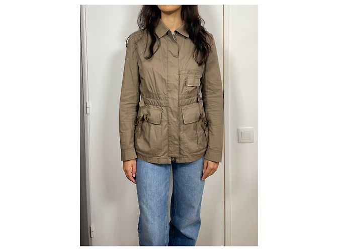 Prada Damenjacke in Gutem Zustand - Ansicht 3