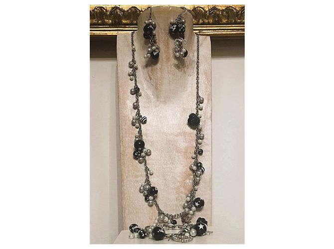 Magnifica parure DOLCE & GABBANA collana bracciale orecchini con perle nere swarovski logo e scritte Nero Argento - vista 9