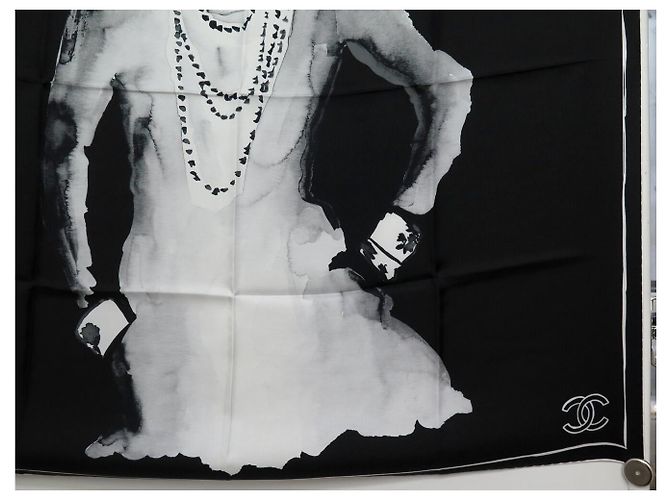 NUOVO FULARD CHANEL COCO LOGO CC 90 IN SETA NERA Nero - vista 4