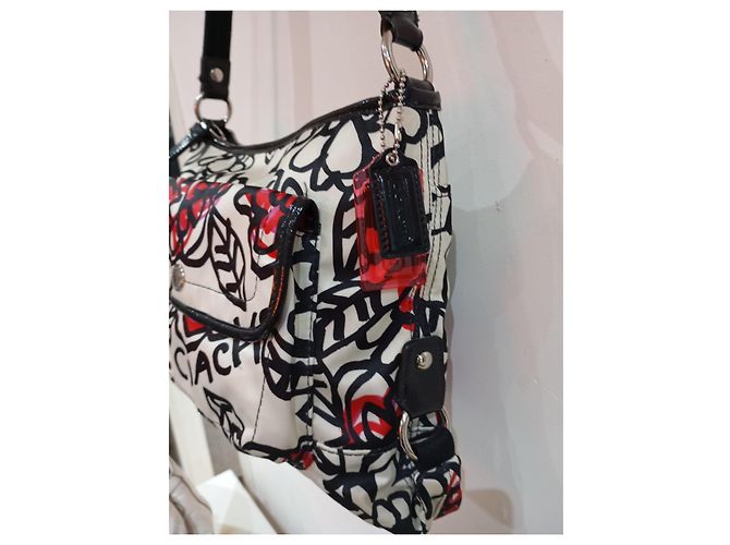 Borsa a spalla Coach con stampa floreale Nero Rosa Bianco Rosso - vista 4