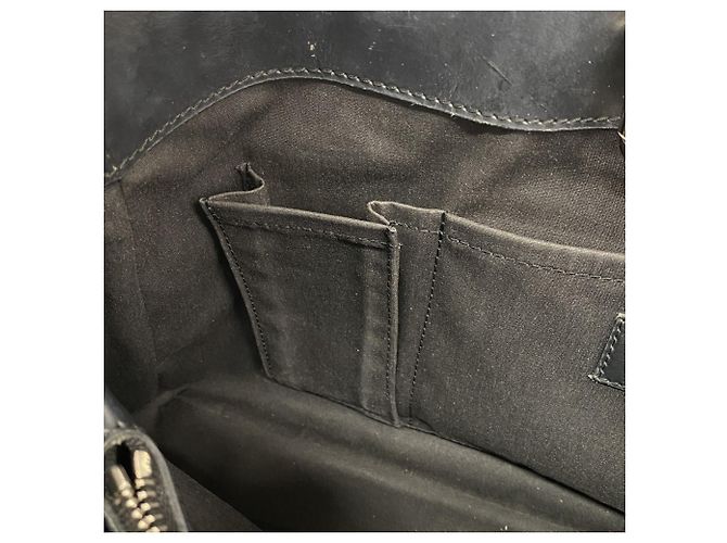 Borsa a mano Passy PM Epi di Louis Vuitton in Noir Nero - vista 9