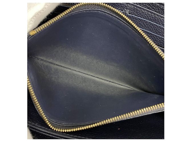 Portafoglio Zippy Monogram Empreinte Louis Vuitton Rosso - vista 5