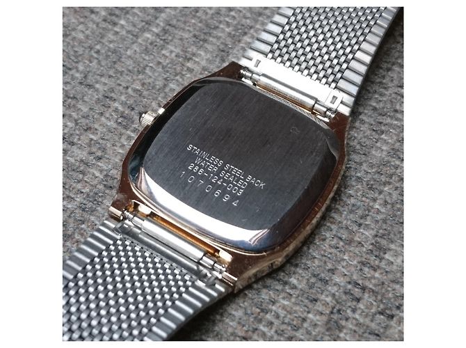 Autre Marque Klaeuse Quarz Uhr Ref. 286-124-003 Schweizer Uhrwerk Golden - Ansicht 5
