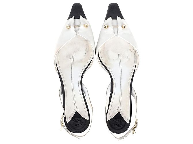 Timeless Chanel CC Slingback Kitten Heel Pumps in White Leather - view 5