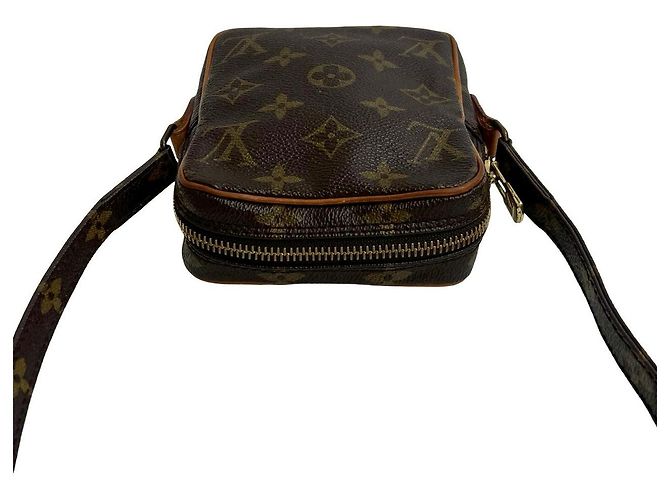 Borsa a Spalla Mini Danube in Pelle Monogram Louis Vuitton Marrone - vista 5