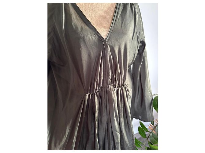 Autre Marque Langes grünes Kalita-Kleid Dunkelgrün - Ansicht 5