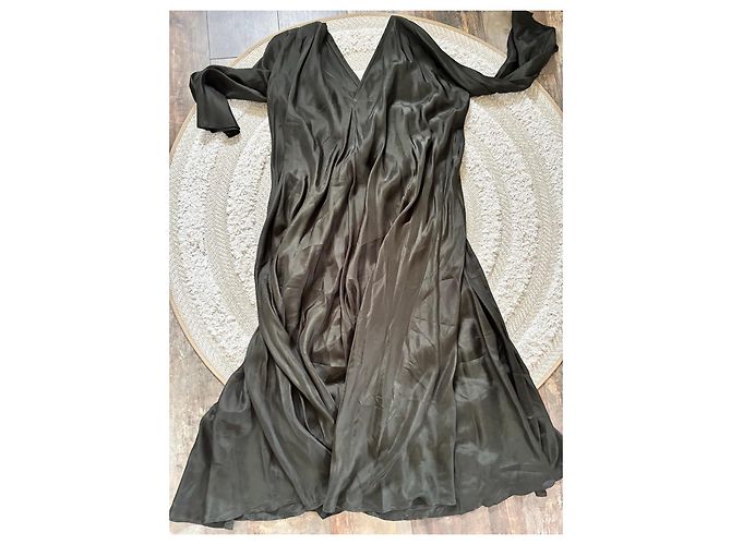 Autre Marque Langes grünes Kalita-Kleid Dunkelgrün - Ansicht 7