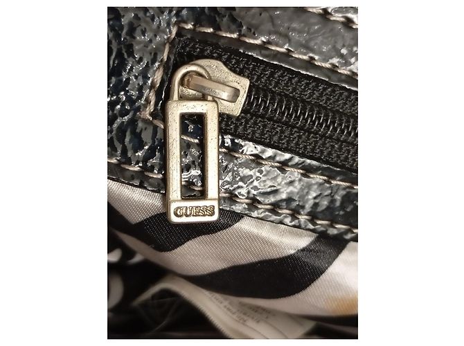 Borsa Guess nera in tessuto plissettato e pelle Nero - vista 13