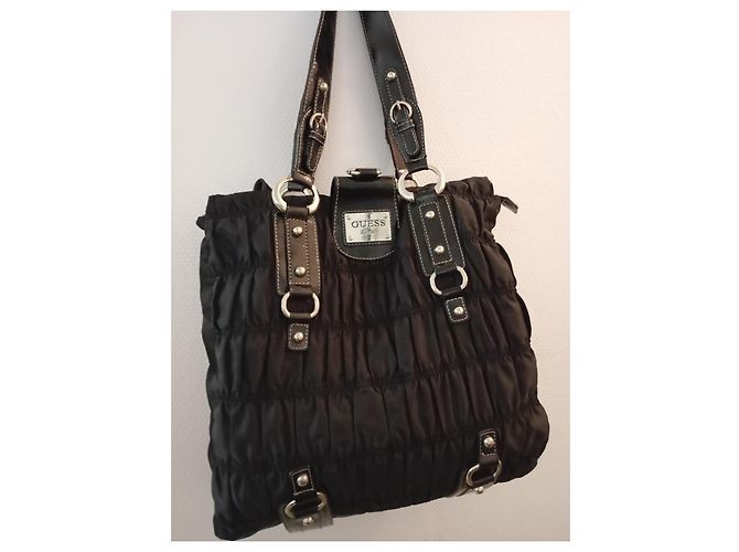 Borsa Guess nera in tessuto plissettato e pelle Nero - vista 3