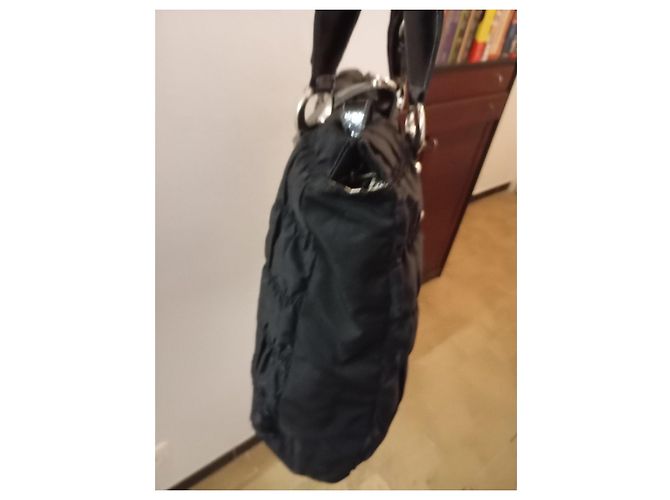 Borsa Guess nera in tessuto plissettato e pelle Nero - vista 5