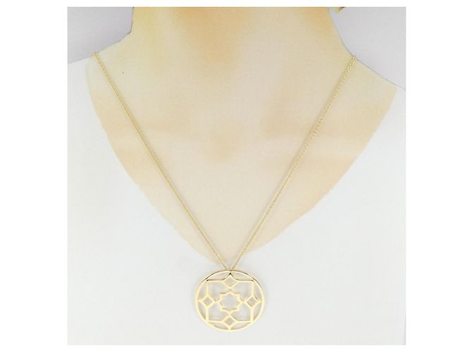 Tiffany & Co Tiffany Paloma Zellige Medallion Necklace Golden - view 6