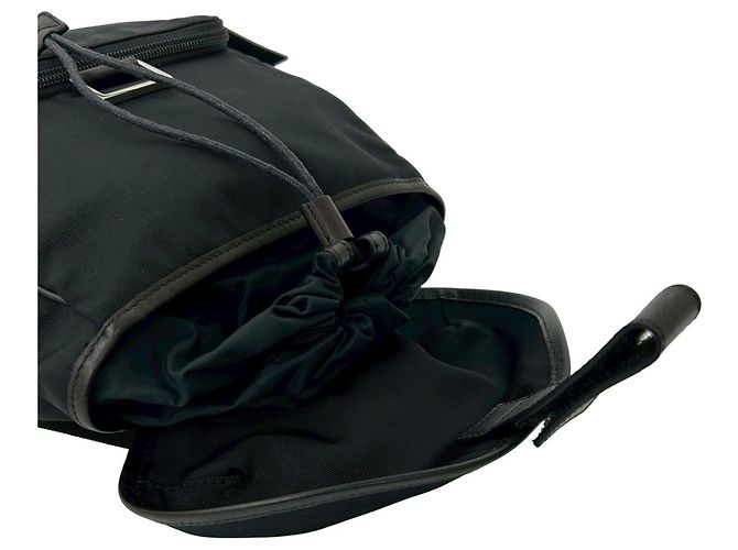 Mochila mini de nylon e couro de bezerro com logo Gucci Preto - vista 5