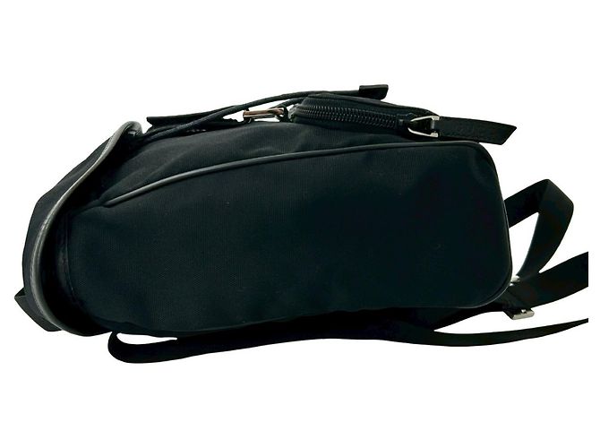 Mochila mini de nylon e couro de bezerro com logo Gucci Preto - vista 6