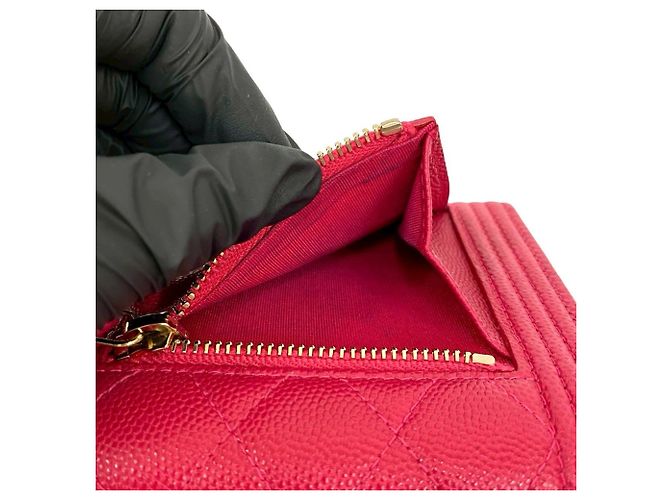 Cartera tri-fold de cuero caviar rosa Chanel Boy - vista 10