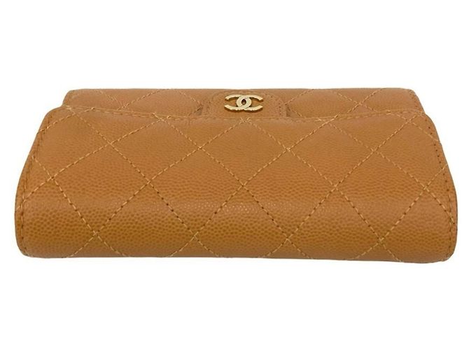 Cartera tri-fold de piel de ternera granulada beige Chanel - vista 3